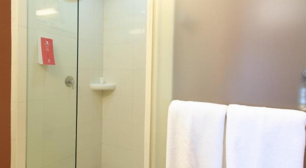 Red Planet Manila Makati image 32