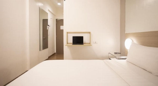 Red Planet Manila Makati image 46